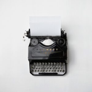 https://meinlieber-scholli.de/web/wp-content/uploads/2024/06/writing-typing-keyboard-technology-white-vintage-300x300.jpg